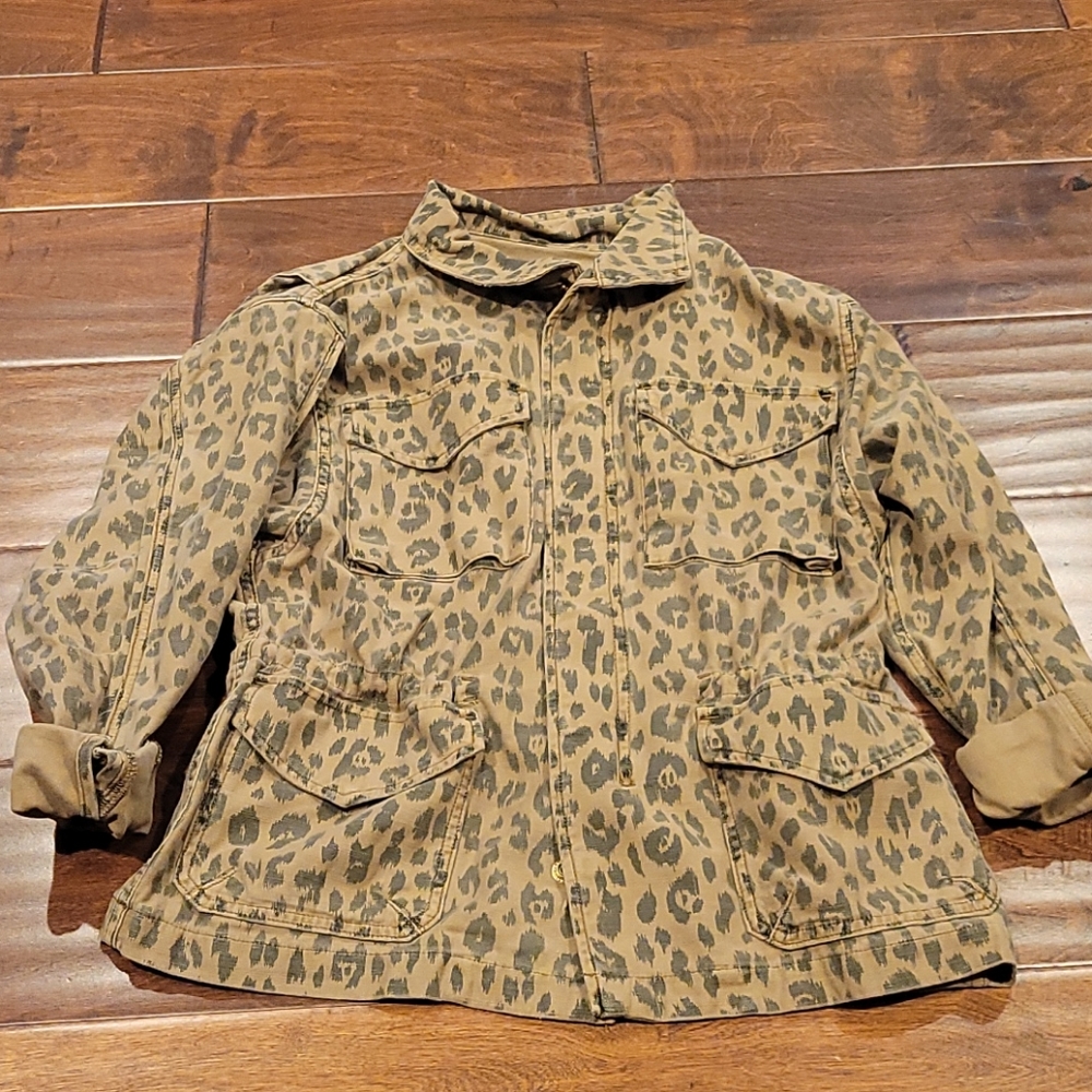 Frame Spring Cheetah Service Jacket
Cheetah Cargo - Picture 5 of 7
